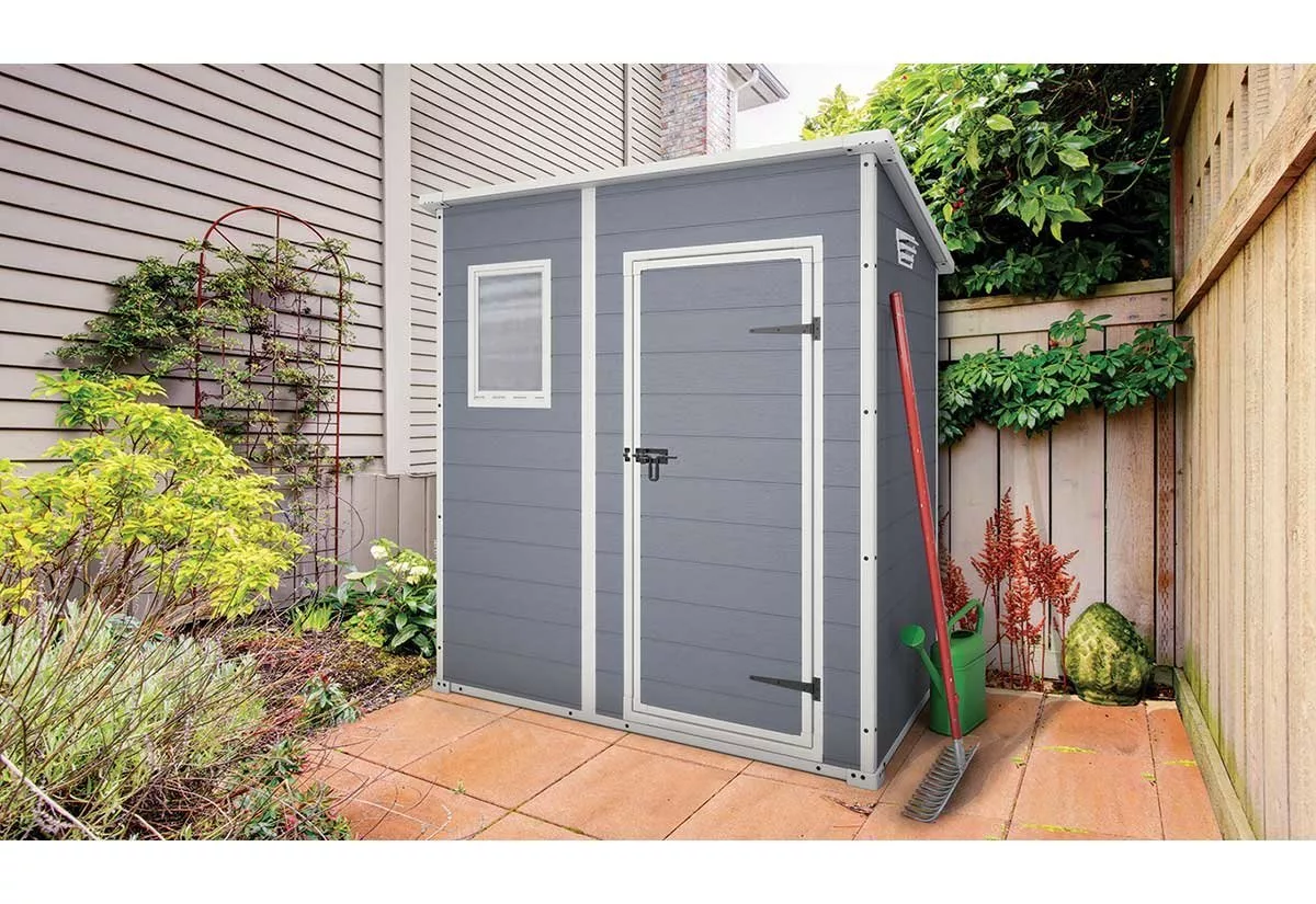 Пластиковый инвентарь для дачи: преимущества, виды и экологичность